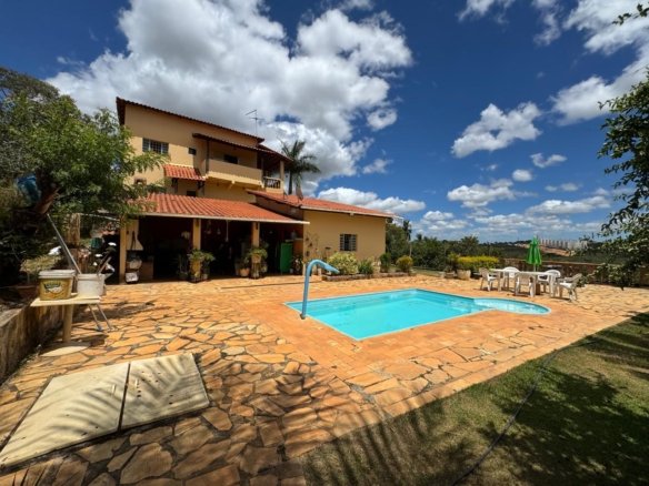 WhatsApp Image 2025 05 06 at 11.24.40 4 1