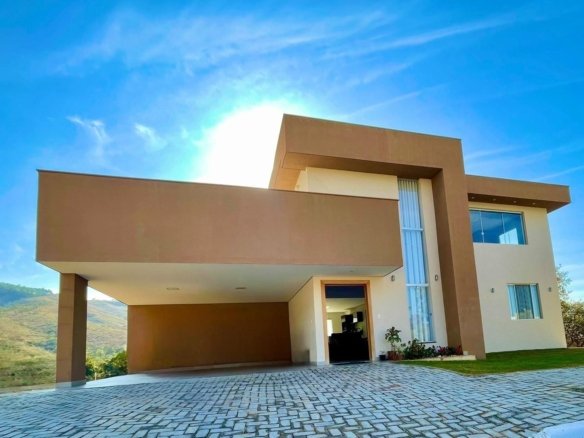 WhatsApp Image 2025 09 25 at 10.00.06